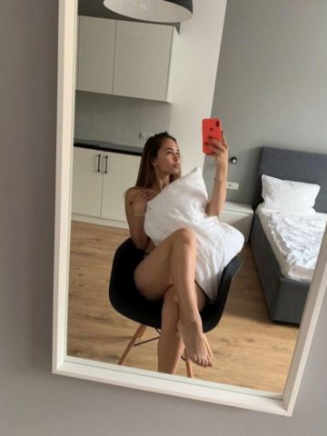 Шарлотта Утром Реал Малиновский